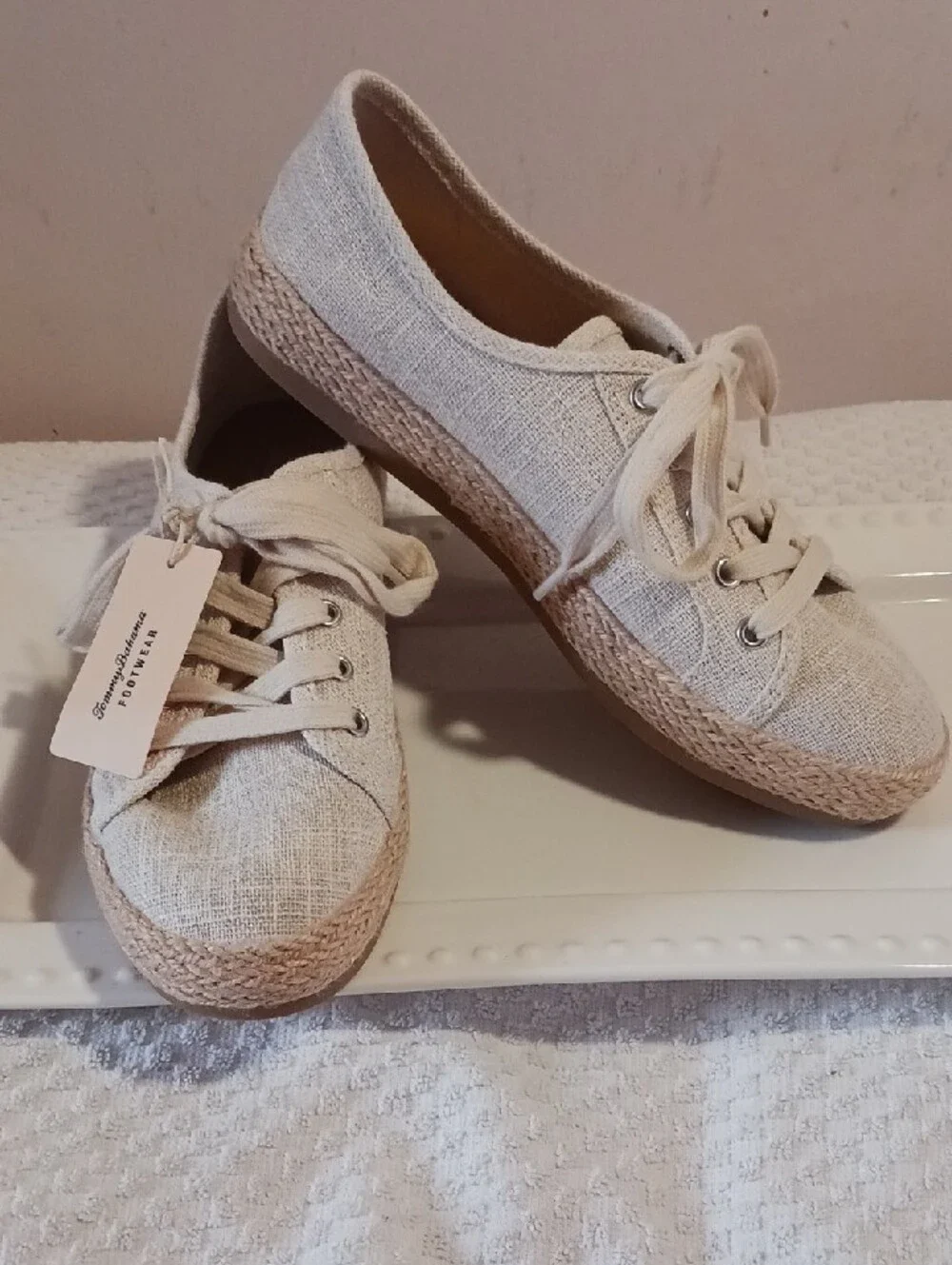 Tommy Bahama Cream Linen Espadrille Sneakers 9.5 🌴🌺🌴